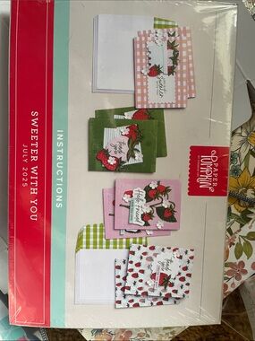 Sweet Strawberry Assorted Note Card Set of 8- Pink & Green